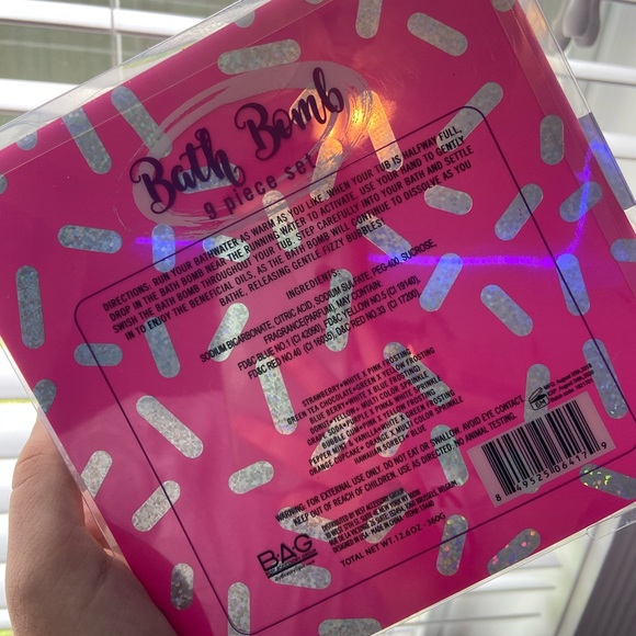 9 Piece Bath Bomb Set - Picture 2 of 3